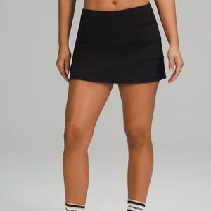 Black Lululemon skirt - 4 Tall